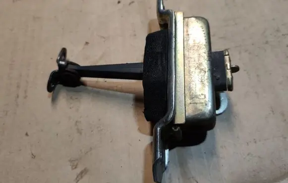 Chrysler Sebring (ST-22 - JR) Rear door check strap stopper 04814310