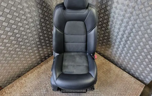 Mazda CX-5 II Front passenger seat 
