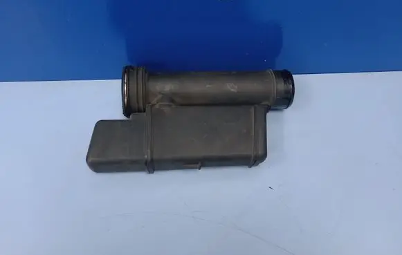 Mercedes-Benz E W211 Intake resonator A2115280308