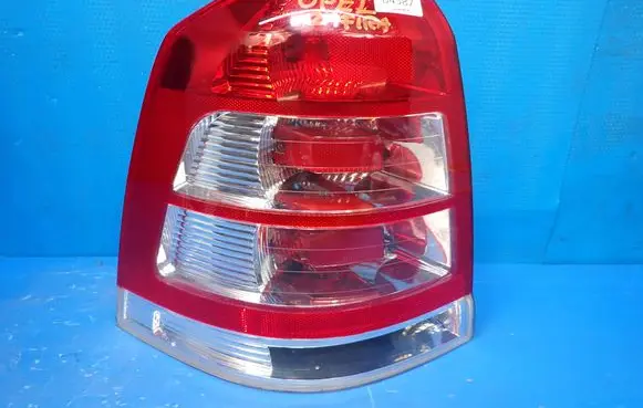 Opel Zafira B Rear/tail lights