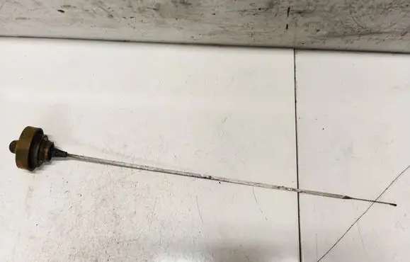 Oil level dip stick