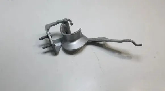 Audi A3 S3 8V Tailgate/trunk/boot hinge 8P3827300