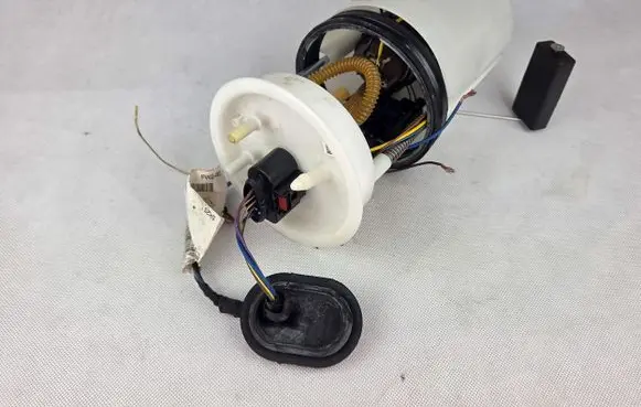 Seat Ibiza IV (6J,6P) In-tank fuel pump 6R0919051F A2C53436805