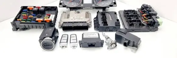 Volkswagen PASSAT CC Engine ECU kit and lock set 03C907309M 0261S07731 3C8920870M