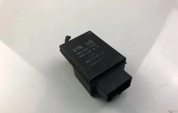 Volkswagen Jetta VI Other relay 1K0906093F