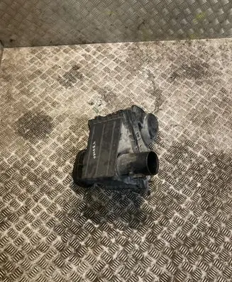 Air filter box