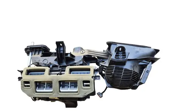 Dodge Charger Interior heater climate box assembly P68430171AA TPYER0479U0211 68430171AA