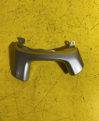 Chevrolet Captiva Steering wheel column trim