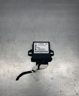 Volkswagen PASSAT B7 Light module LCM 5WK50281 5M0907357E