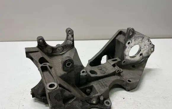 Audi A5 8T 8F Generator/alternator bracket 03L903143H
