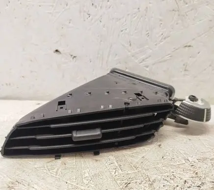 Ford Kuga II Dash center air vent grill 07465001