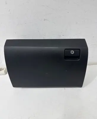 Toyota Avensis T270 Glove box 