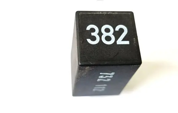 Audi A4 S4 B5 8D Other relay 4D0907131