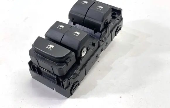 KIA Ceed Electric window control switch 93570J7120