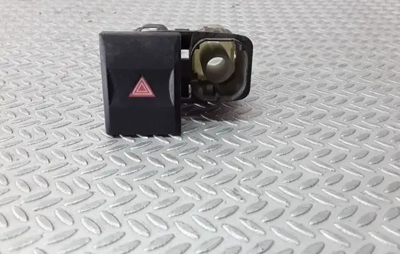 Ford Mondeo Mk III Hazard light switch 2S7T13A350