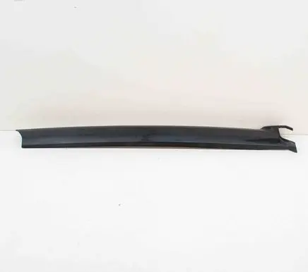 Land Rover Discovery 4 - LR4 Windshield trim