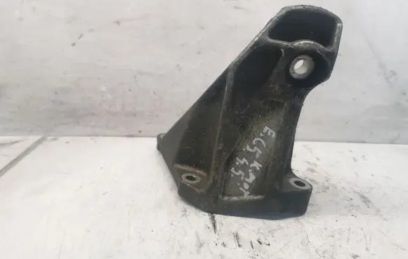 BMW 7 E65 E66 Engine mounting bracket 2211675461501