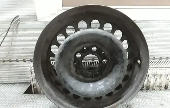 Mercedes-Benz E W210 R15 steel rim 2104000202