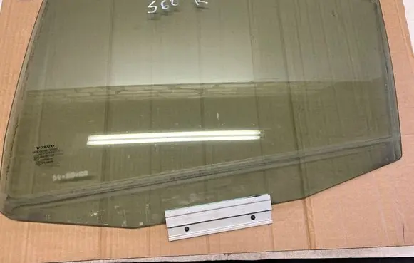 Volvo S60 Rear door window glass DOT57M20AS2 E000186 43R001105