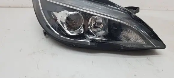 Peugeot 308 Headlight/headlamp 9816990580