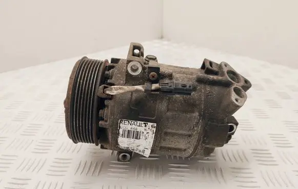 Opel Vivaro Air conditioning (A/C) compressor (pump) 8200848916