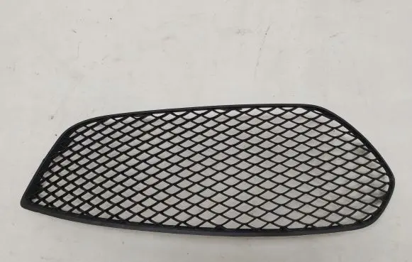 Mercedes-Benz B W246 W242 Front bumper lower grill A1178851822