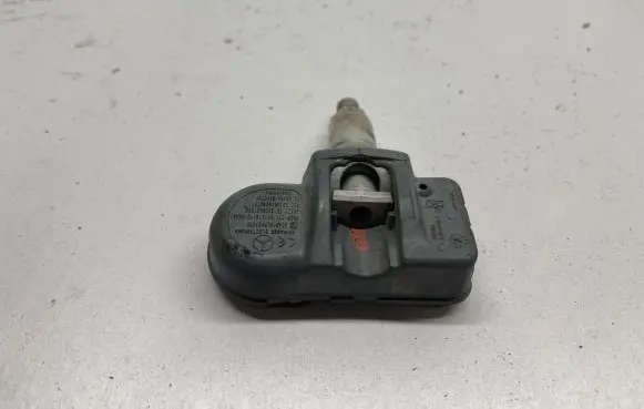 Mercedes-Benz S W221 Tire pressure sensor A0009054100