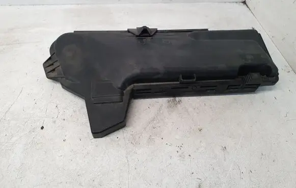 Mercedes-Benz E W211 Fuse box cover A2115400482
