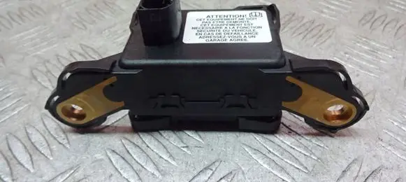 Renault Laguna II ESP acceleration yaw rate sensor 8200404858C