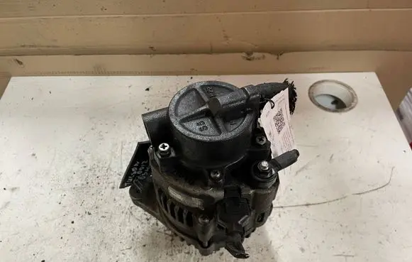 Hyundai Tucson JM Generator/alternator 3730027013 021319113