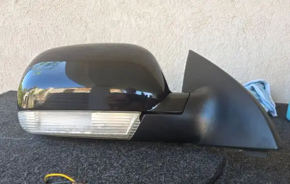 Volkswagen Touareg I Front door electric wing mirror 7L0