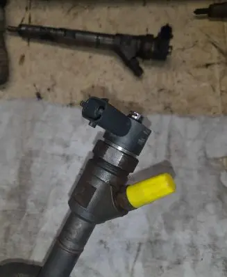 KIA Sorento Fuel injector 0445110275 88515