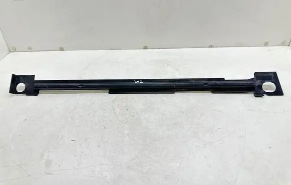 Renault Twingo II Radiator mount bracket 8200653073