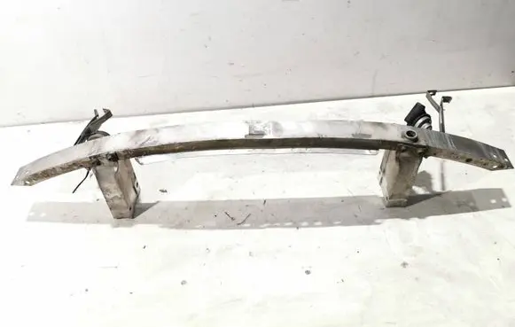 Mercedes-Benz C W204 Front bumper cross member A2046205834
