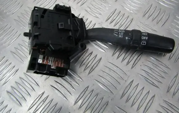 Toyota Avensis T250 Wiper control stalk 173654LH