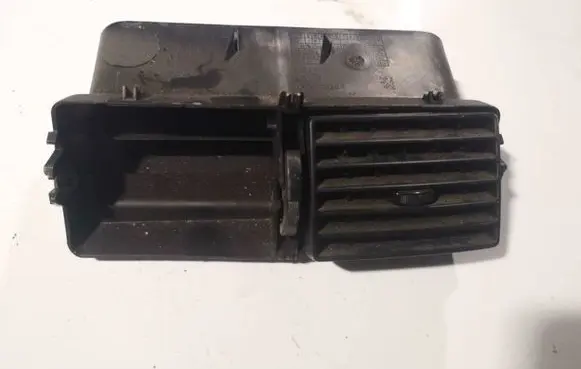 Dash center air vent grill