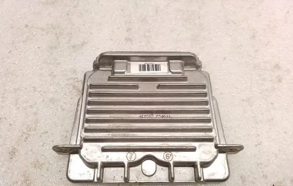 Jeep Cherokee Headlight ballast module Xenon 89089352