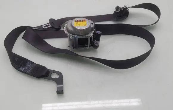 Opel Astra K Front seatbelt 39201592