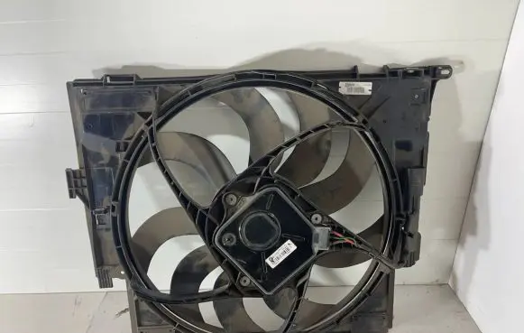BMW 4 F36 Gran coupe Air conditioning (A/C) fan (condenser) 8641965