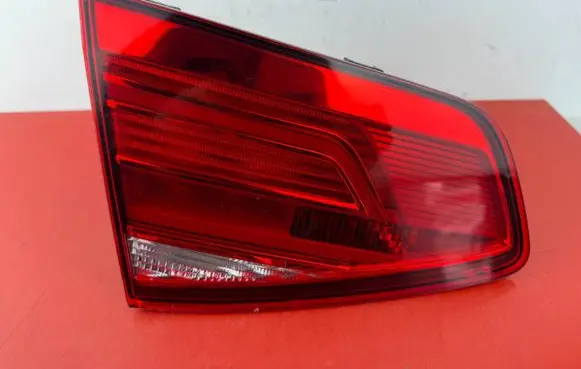 Volkswagen PASSAT B8 Tailgate rear/tail lights 3G5945093B
