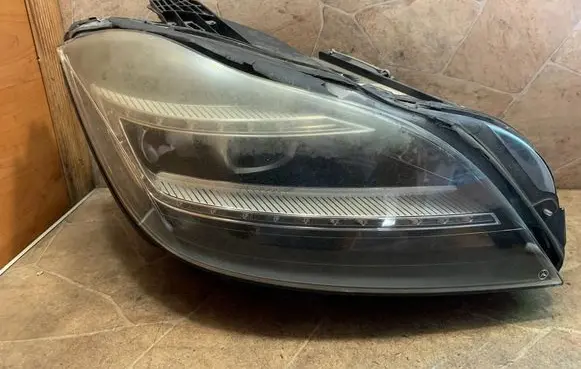 Mercedes-Benz CLS C218 X218 Headlight/headlamp A2188209261