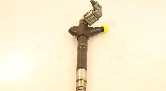 Toyota Avensis T270 Fuel injector 236700R100