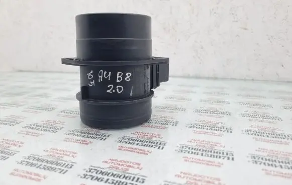 Audi A4 S4 B8 8K Mass air flow meter 03G906461C