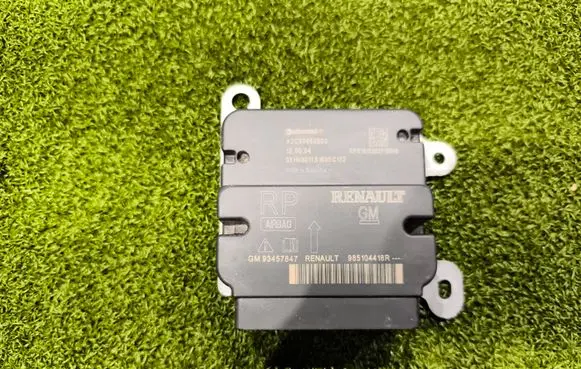 Opel Vivaro Airbag control unit/module 985104418R 93457847 A2C80862903