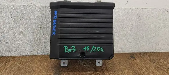 Mitsubishi Outlander Sound amplifier 8701A382 1Z273494 CV0MW7G2191
