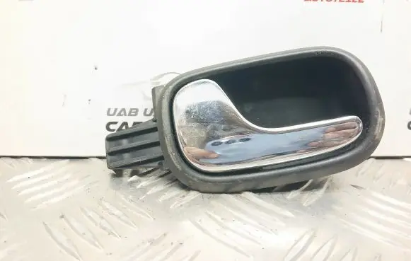 Rear door interior handle
