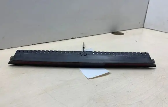 Volkswagen PASSAT B5.5 Third/center stoplight 1J6945097D