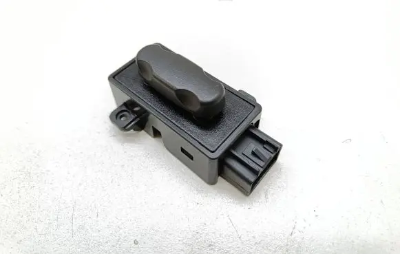 Opel Mokka X Seat adjustment handle 
