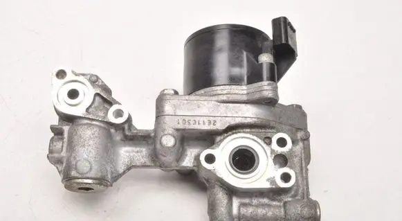 Suzuki Swift III Oil pump A26F017796