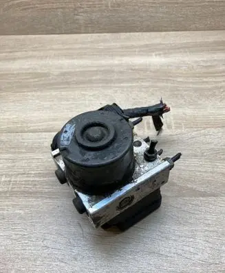 Volkswagen Golf Plus ABS Pump 1K0907379P
